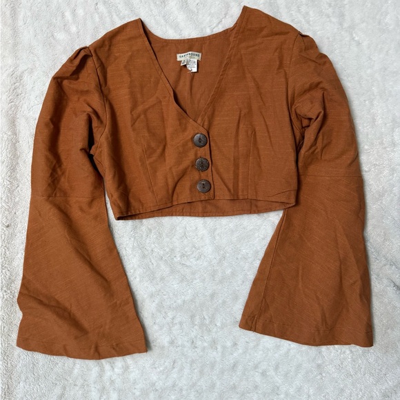 EARTHBOUND Long Bell Sleeve Embroidered Butterfly Crop Button Front Top - Picture 3 of 10